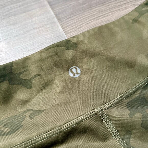 Lululemon Women's Wunder Under Crop Leggings - Green Camo - Picture 5 of 5